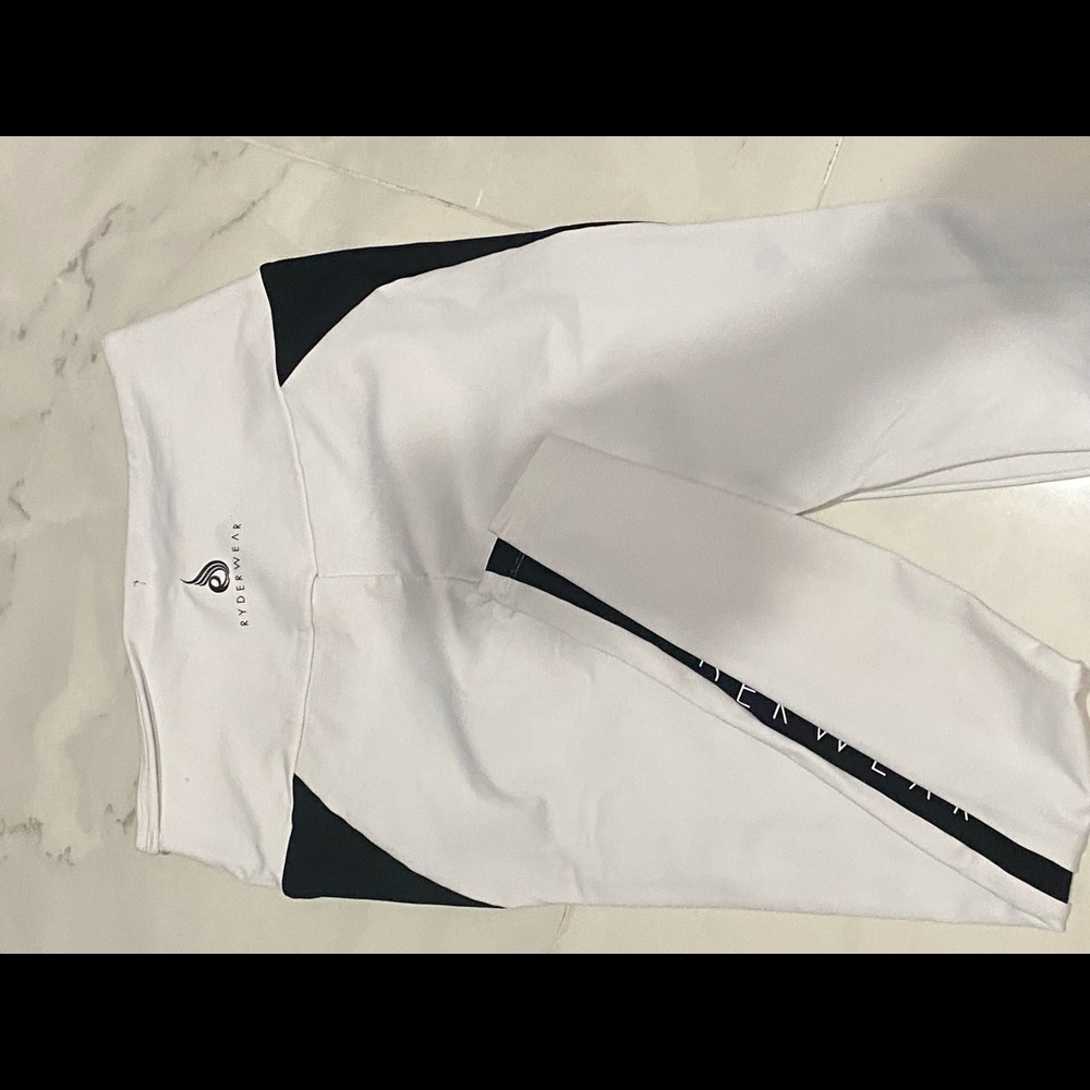 Use (normal wear) - Picture 4 of 6